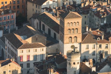 Tepeden grenoble görünümü ve ayrıntıları.