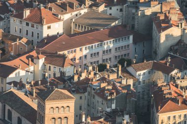 Tepeden grenoble görünümü ve ayrıntıları.