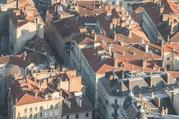 Tepeden grenoble görünümü ve ayrıntıları.