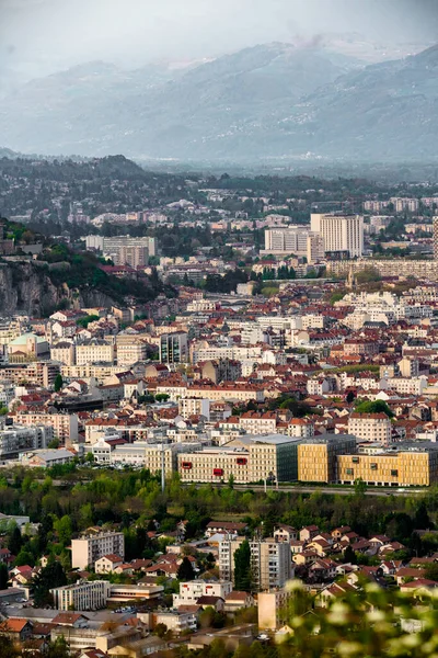 Tepeden Grenoble Görünümü — Stok fotoğraf