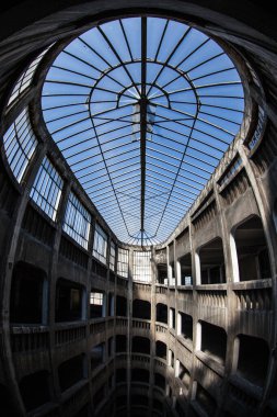 Grenoble, Fransa 'da garaj helezonu 