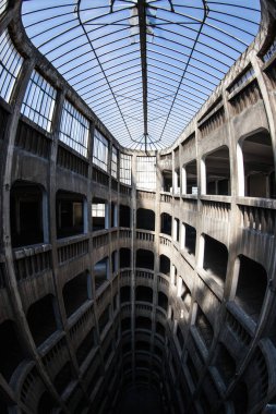 Grenoble, Fransa 'da garaj helezonu 