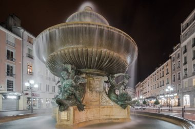 Geceleri grenoble görüntüsü 