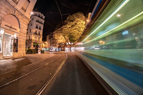 Tramwaj Grenoble Nocą — Zdjęcie stockowe