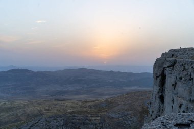 Jugurtha 'nın Masasında Gün Doğumu