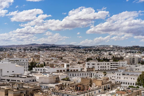  Tunus 'un kuş bakışı manzarası başkenti ve Tunus' un en büyük şehridir.