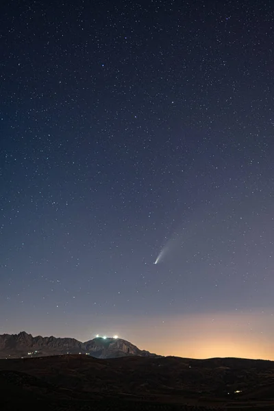 Kuyruklu yıldız Neowise ve Djebel Zaghouan - Tunus 