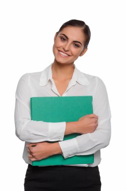 Modern bir iş kadını içten gülümseme