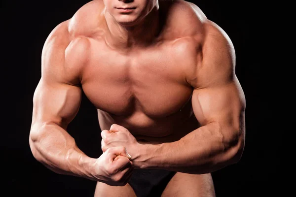 Jovens atletas pose mais muscular . — Fotografia de Stock