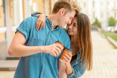 Güzel çift yürüme