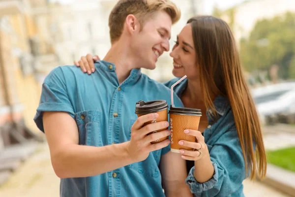 Кава для молодої пари — стокове фото