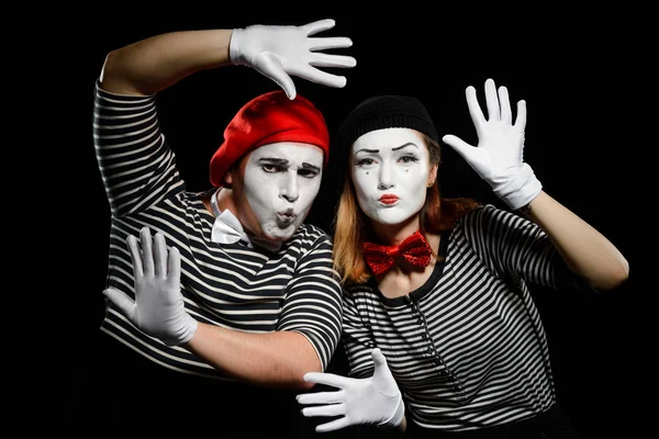 Rolig mime konstnärer på svart — Stockfoto