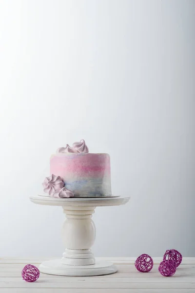 Bolas de arame, merengues e bolos — Fotografia de Stock
