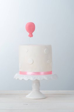 Yenilebilir balon pasta Dekorasyonu