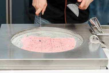 Asya tavada kızartılmış dondurma