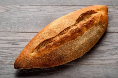 Ahşap masa Batard ekmek