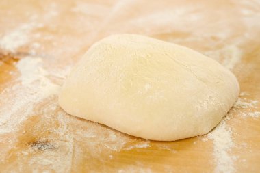 Unlu yüzey üzerinde Hamur Mayaları