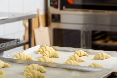 Ham vanilya kruvasan