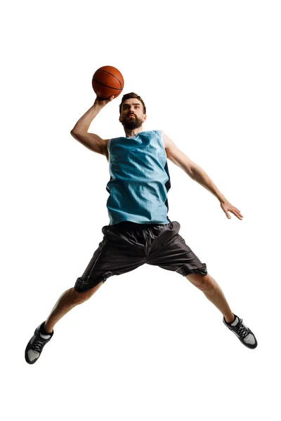 Skyter basketballspiller på hvit – stockfoto