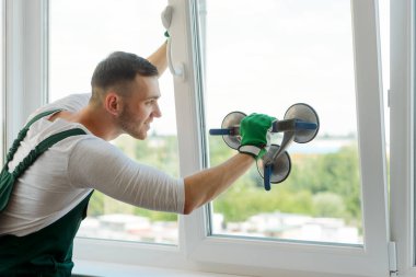 Kırık yalıtım cam değiştirilmesi