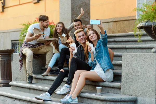 Selfie cu cei mai buni prieteni — Fotografie, imagine de stoc