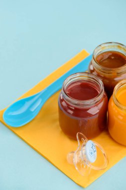 Kaşık, Bebek maması ve emzik