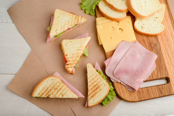 Grillad smörgås trianglar — Stockfoto