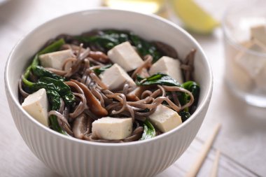 Soba noodle üzerinde Kapat