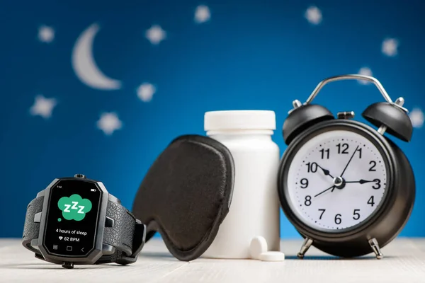 Smart watch with sleep tracker