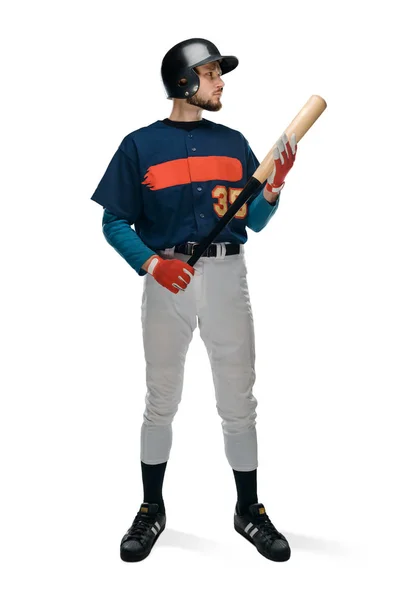 Selbstbewusster Baseballspieler auf Weiß — Stockfoto