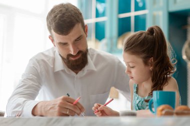 İş adamı ve onun çocuk