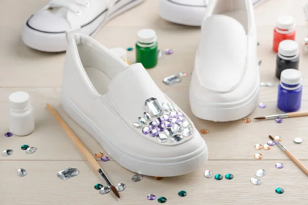 사용자 지정 흰색 슬립 신발 — 스톡 사진