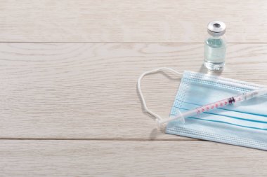 Yüz maskesi, tıp ve şırınga