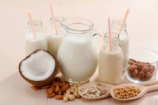 Γάλα φρέσκο σπιτικό για χορτοφάγους — Φωτογραφία Αρχείου
