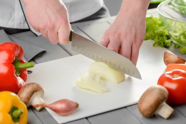 Adam bir buçuk kesme