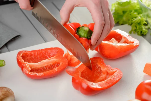 Fyrdelning röd paprika — Stockfoto