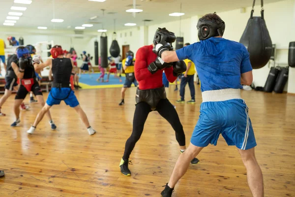 Profesyonel boks savaşçıları eğitimi — Stok fotoğraf
