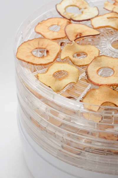 Dried slices of apple — Stock Photo, Image