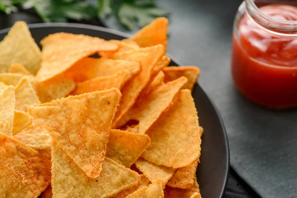 A plate of nachos — Stock Photo, Image