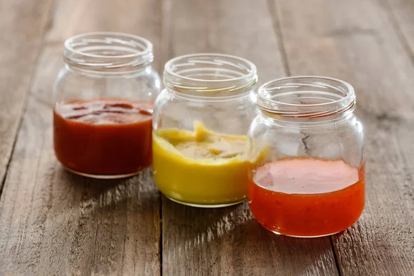 Petits pots de sauces — Photo