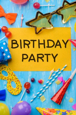 Özel Doğum Günü Partisi davetiyesi