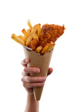 Balık ve patates kızartması servis ediliyor. Ezilmiş fileto ve patates kızartması.