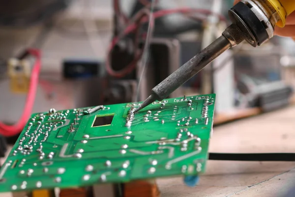 Reparatur Von Elektronischen Geräten Zinn Lötteilen — Stockfoto