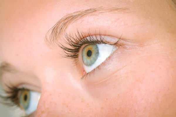 Procédure Extension Des Cils Oeil Femme Avec Cils Longs — Photo