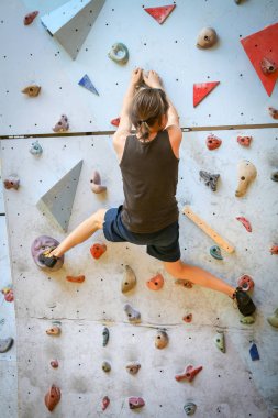 Duvar tırmanma genç çocuk eğitim