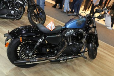 Istanbul, Türkiye - 25 Şubat 2018: Harley-Davidson Motosiklet Motobike Istanbul Istanbul Sergi Sarayı'ekranda