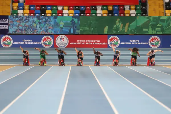 土耳其伊斯坦布尔 2018年2月18日 米的运动员在伊斯坦布尔杯室内运动中奔跑 — 图库照片