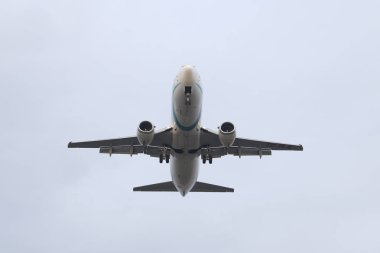 Istanbul, Türkiye - 03 Şubat 2018: Tailwind Airlines Boeing 737-4q8 (Cn 25107) açılış Istanbul Ataturk Havaalanı'na. Tailwind 5 filo büyüklüğü ve 40'tan fazla yerler