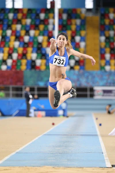 イスタンブール トルコ 2018 未定義選手トリプル トゥルクセル トルコの屋内陸上競技選手権の間にジャンプ — ストック写真