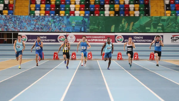 Istanbul Turquía Febrero 2018 Atletas Corriendo Metros Durante Campeonato Turco —  Fotos de Stock